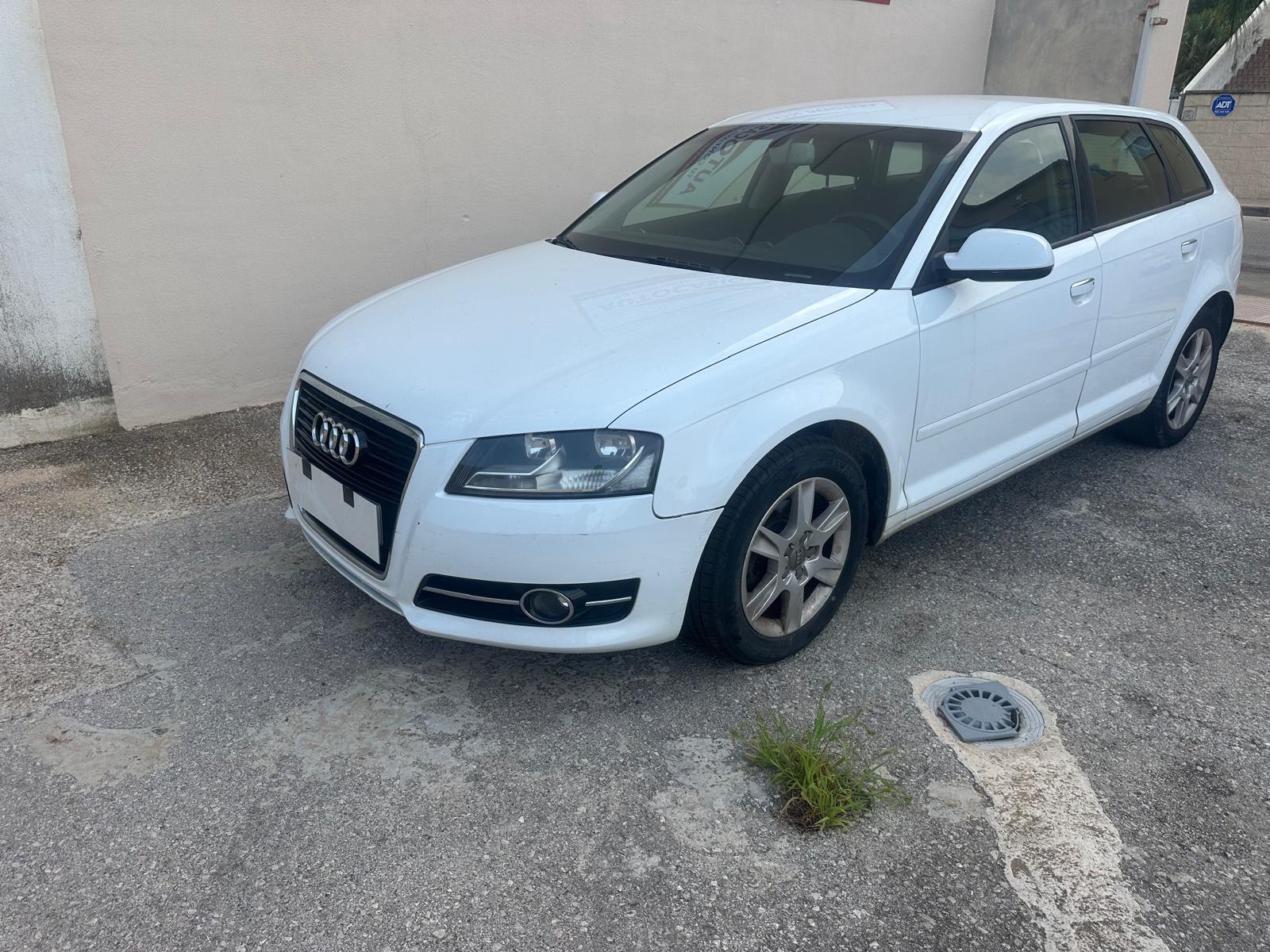AUDI A-3