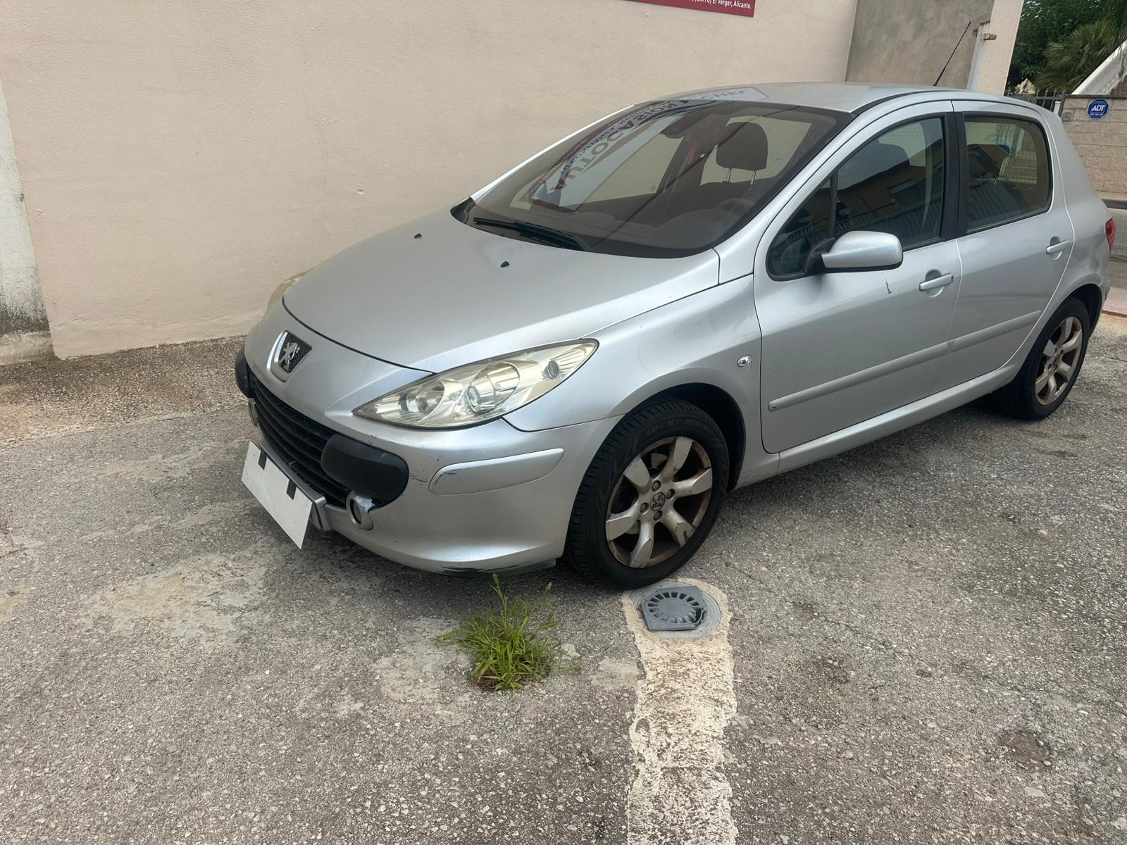 PEUGEOT 307